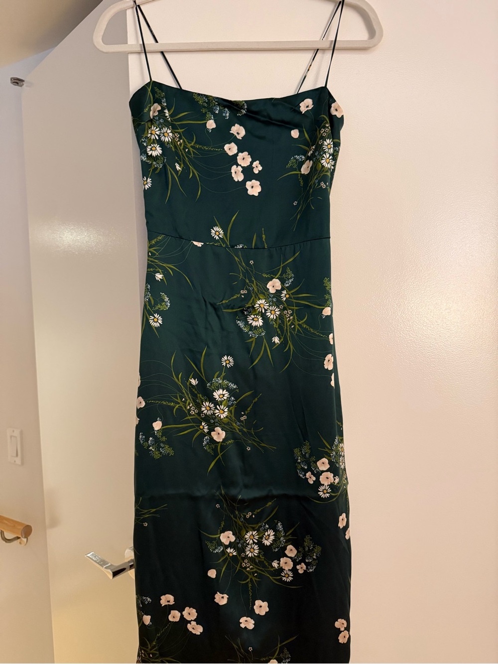 Reformation Frankie Dress in Buena (Emerald Green Floral) - Picture 4 of 5